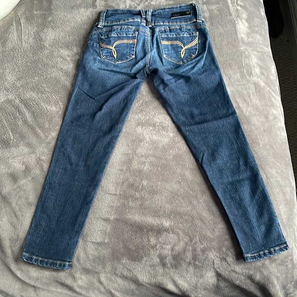YMI capris - dark wash - Picture 5 of 11